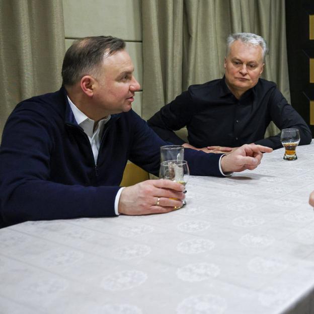 Prezydenci Polski, Estonii, Litwy i Łotwy w drodze do Kijowa