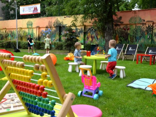 Zapraszamy w weekendy do Warszawskich Stref Rodzin